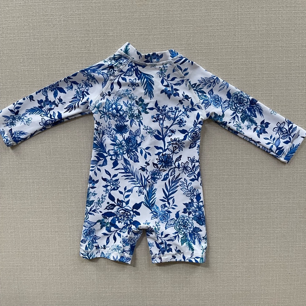 NWOT - MOTT50 - Baby Long Sleeve Sunsuit - Blueberry Fields - 0-6 Mos